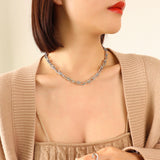 Hip Hop Trend Fashion Design U-shaped Vachette Clasp Personalized Light Necklaces Aaria Tees
