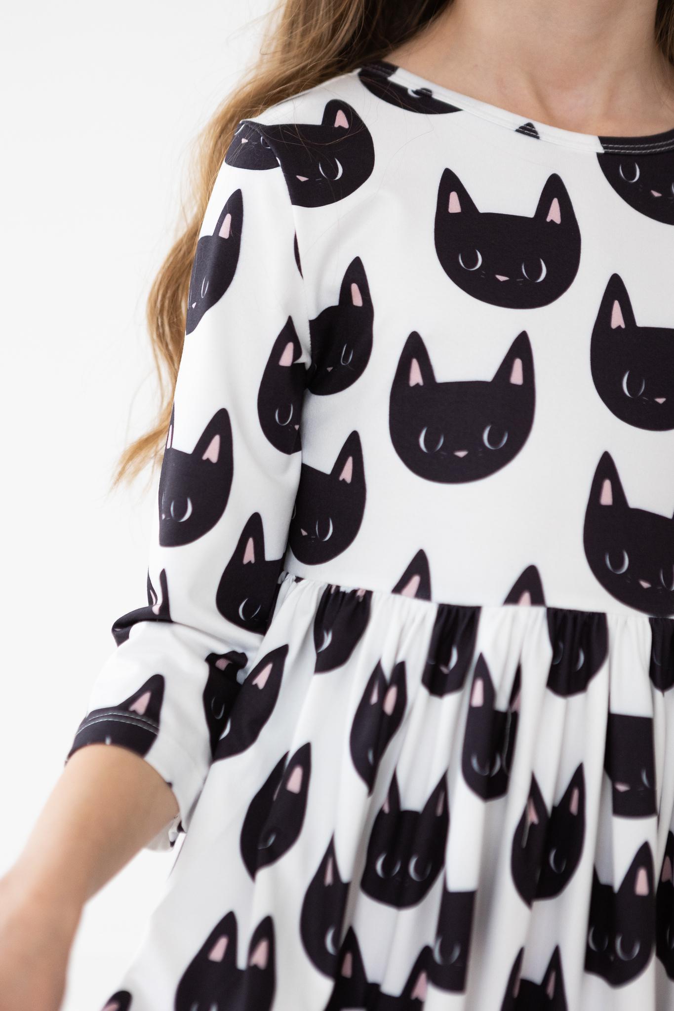  Aaria Tees