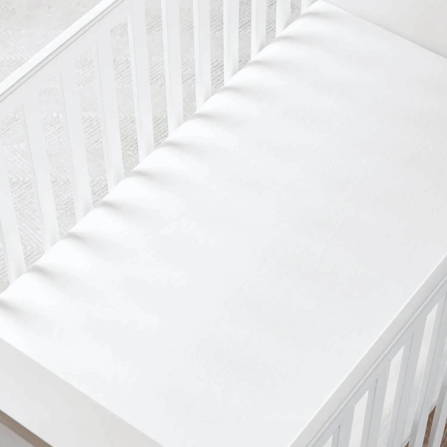 Bamboo Crib Sheet in White - Aaria Tees Aaria Tees