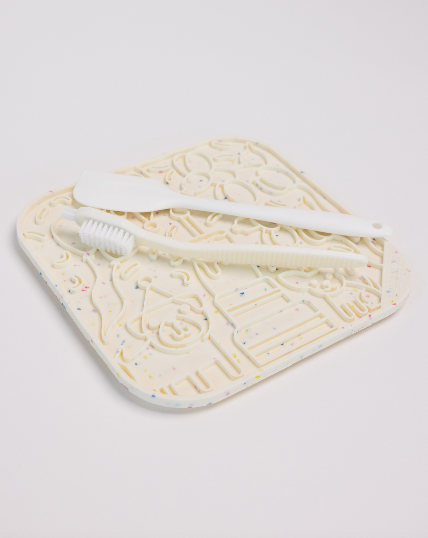 The Modern Dog Co. - It's a Birthday Pawty Lick Mat - Aaria Tees Aaria Tees