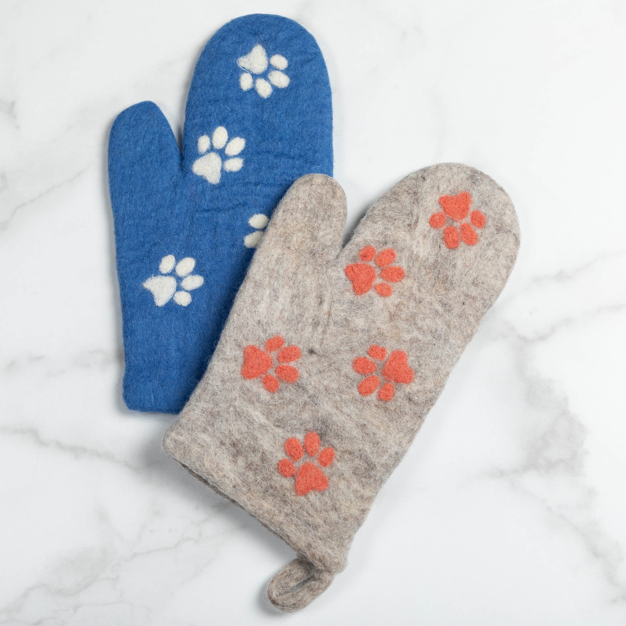 Handmade Felt Paw Print Oven Mitt - Aaria Tees Aaria Tees