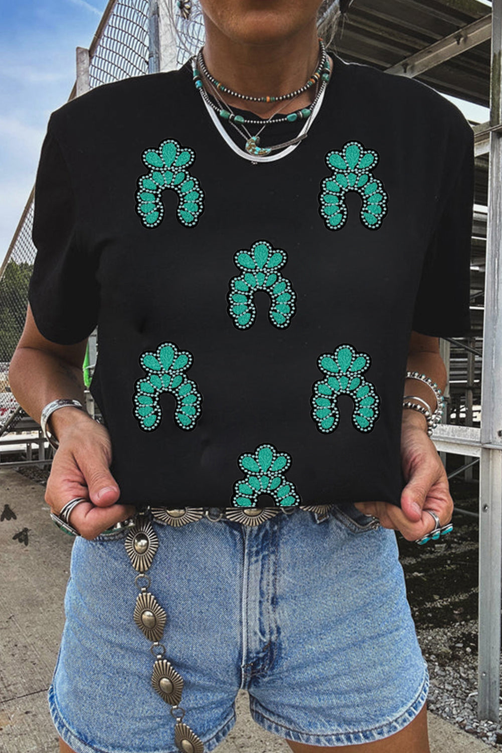  Aaria Tees