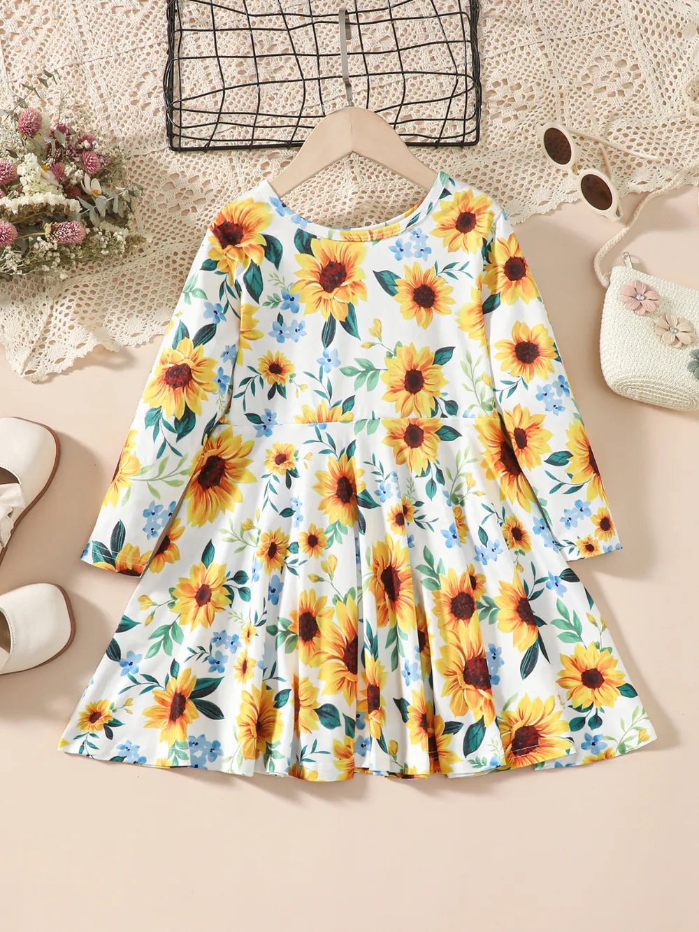add5a6d8-32d5-4f6b-b032-7ca7ad8bbf59-Max Aaria Tees