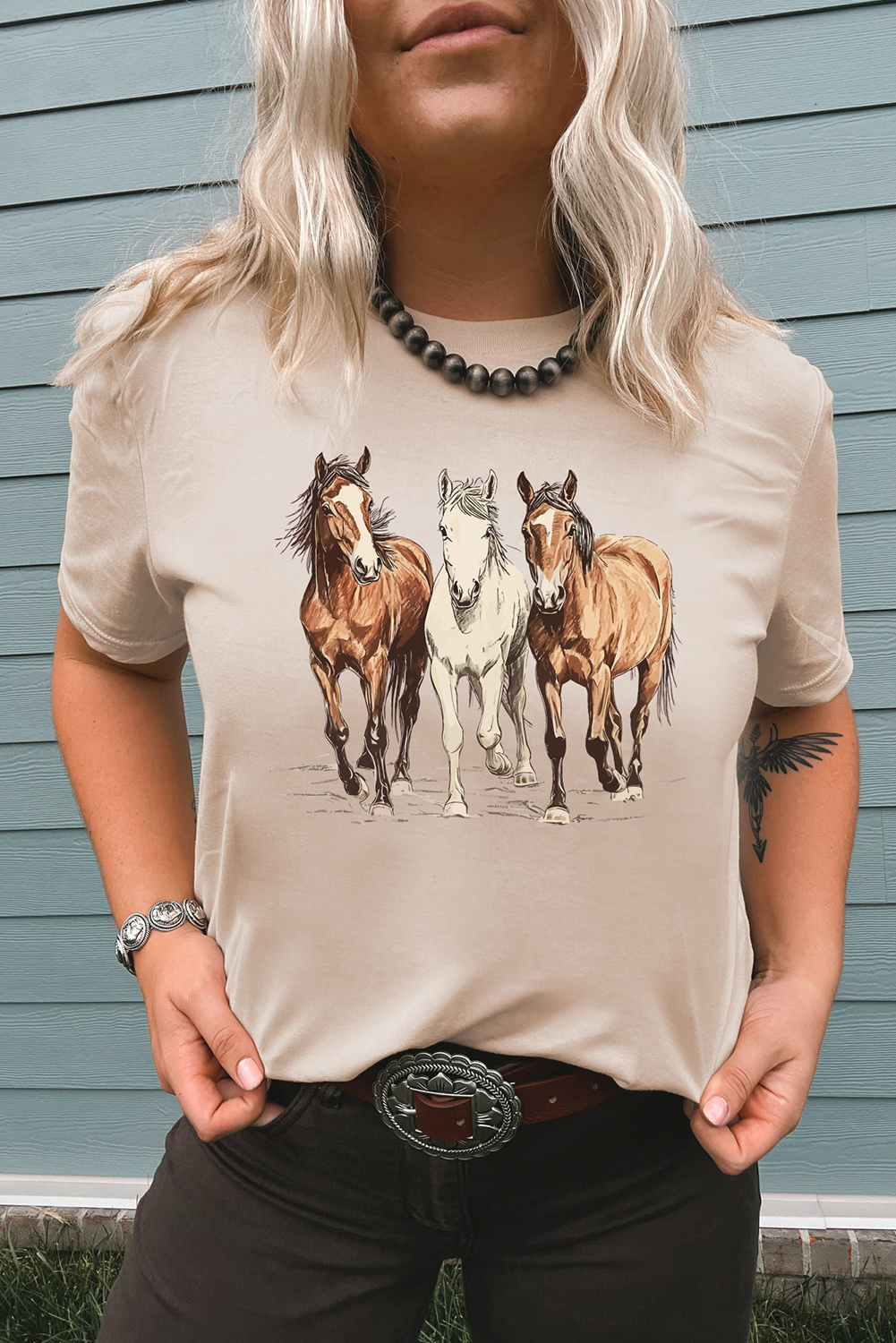  Aaria Tees