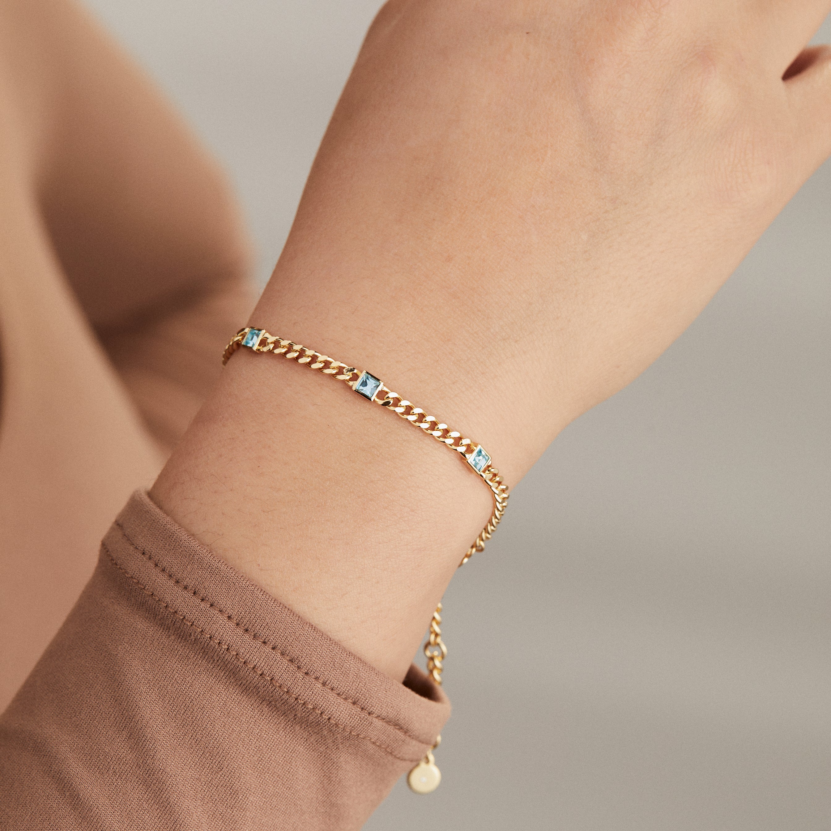 March Birthstone Aquamarine Curb Chain Bracelet - Aaria Tees Aaria Tees