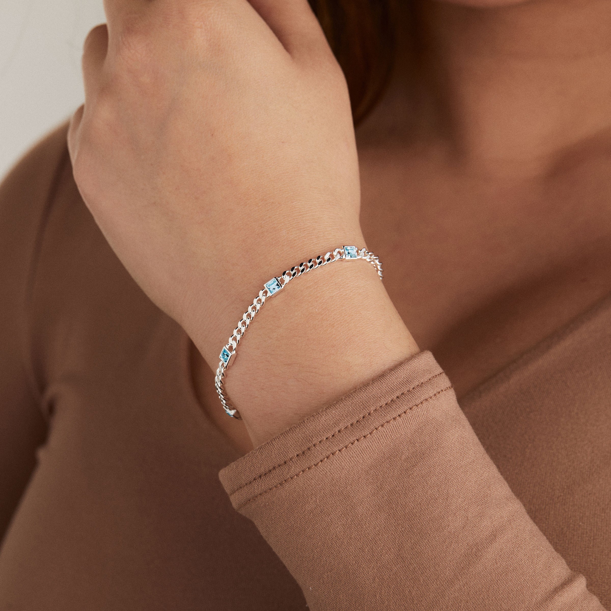 March Birthstone Aquamarine Curb Chain Bracelet - Aaria Tees Aaria Tees