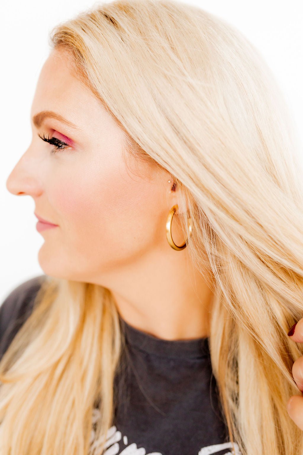 Avery Hoop Earrings - Gold - Aaria Tees Aaria Tees