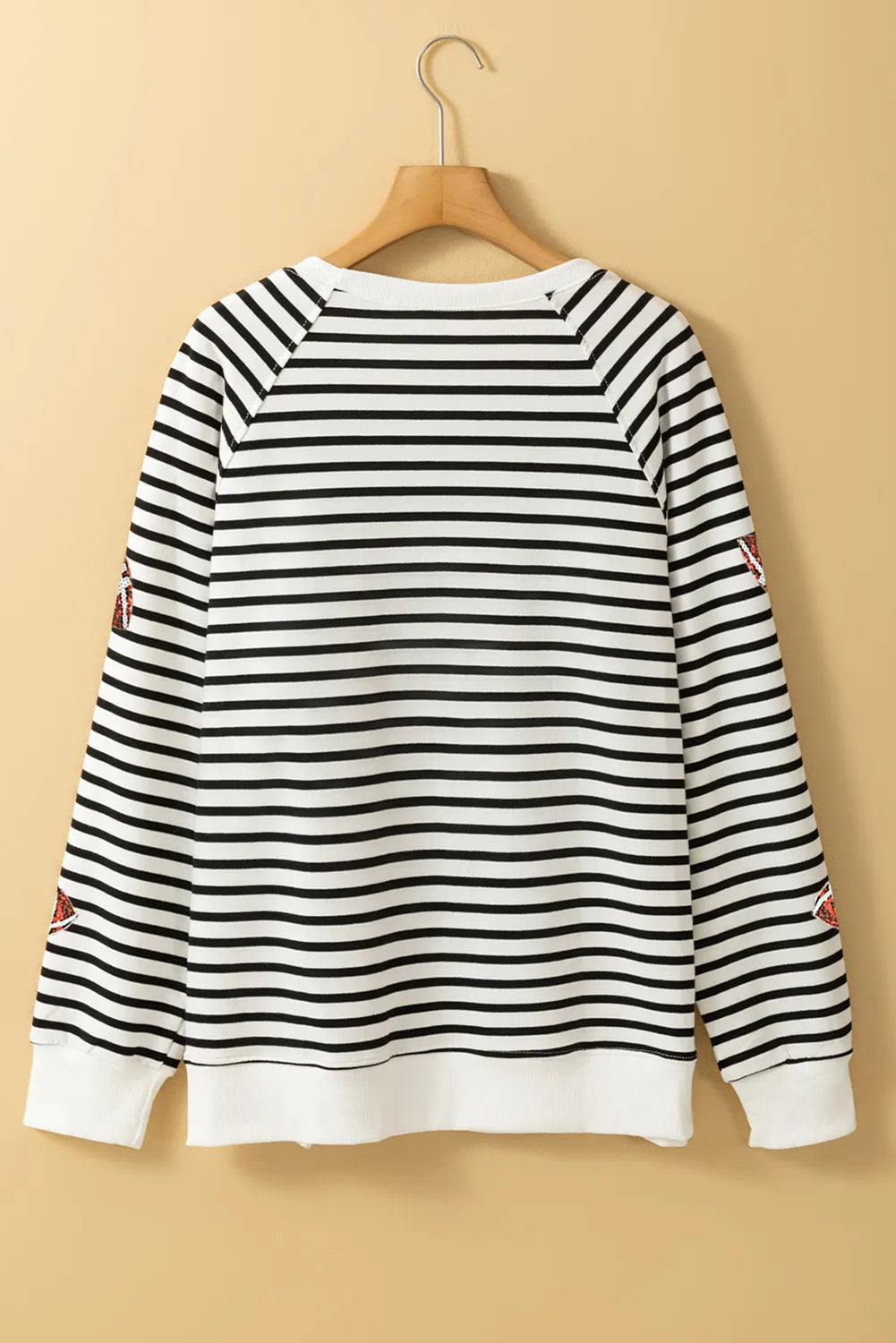 b7a2b1ae-05df-42ed-a1b4-50a2b4484e60-Max Aaria Tees