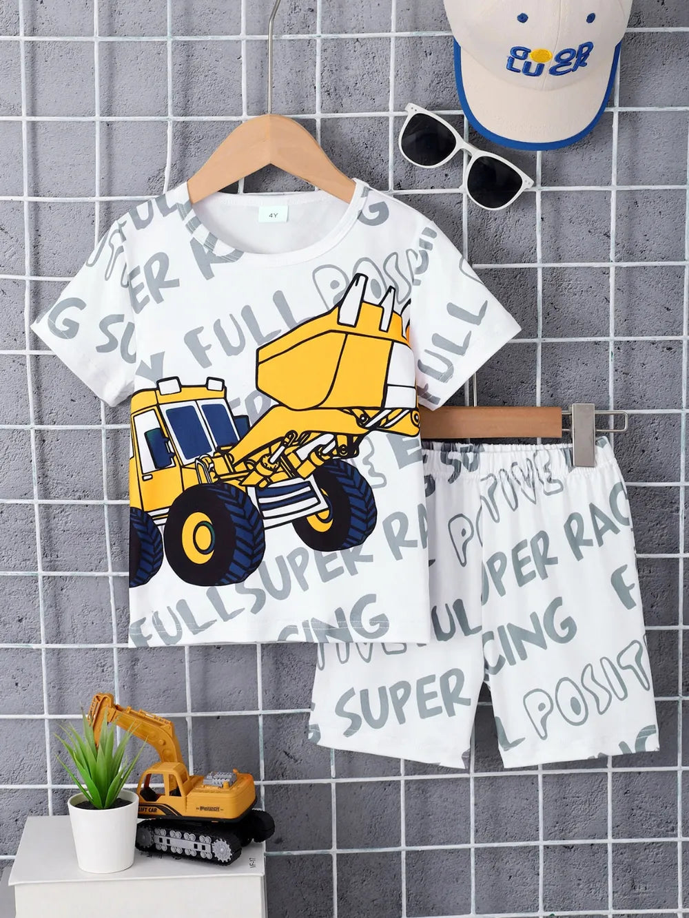  Aaria Tees