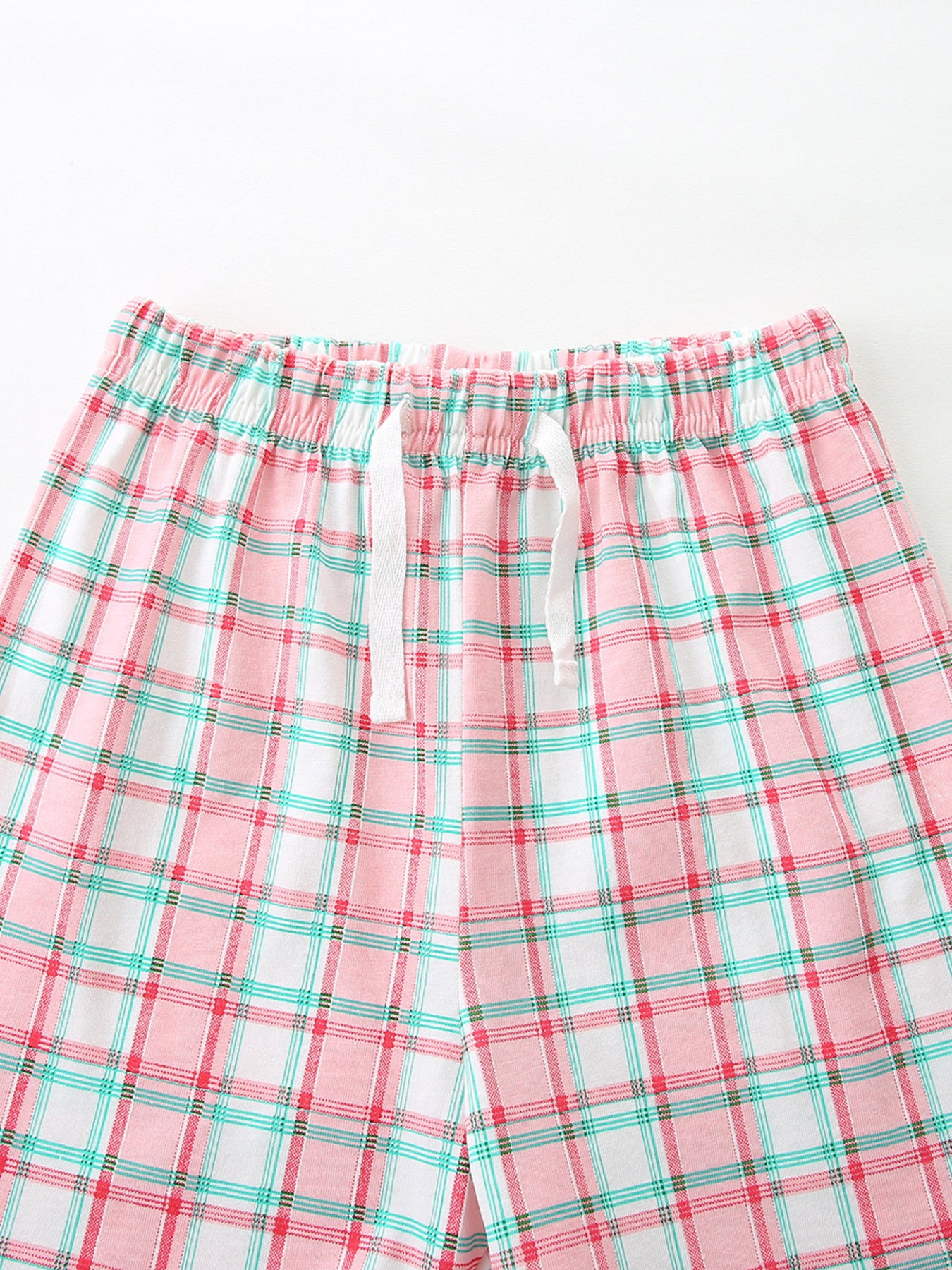 b8905b75c49f4646ab127f271b8b7e2d-Max Aaria Tees