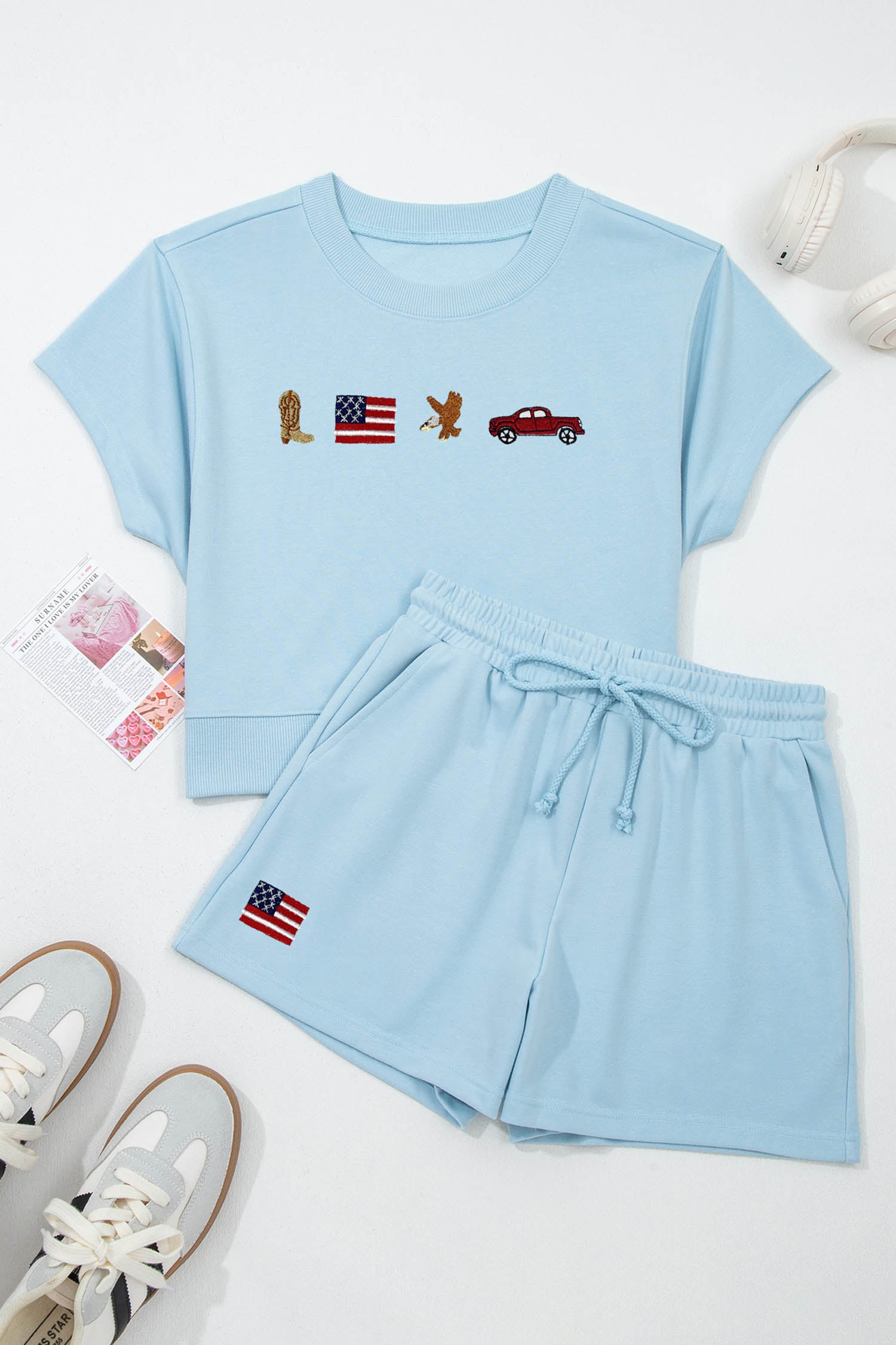  Aaria Tees