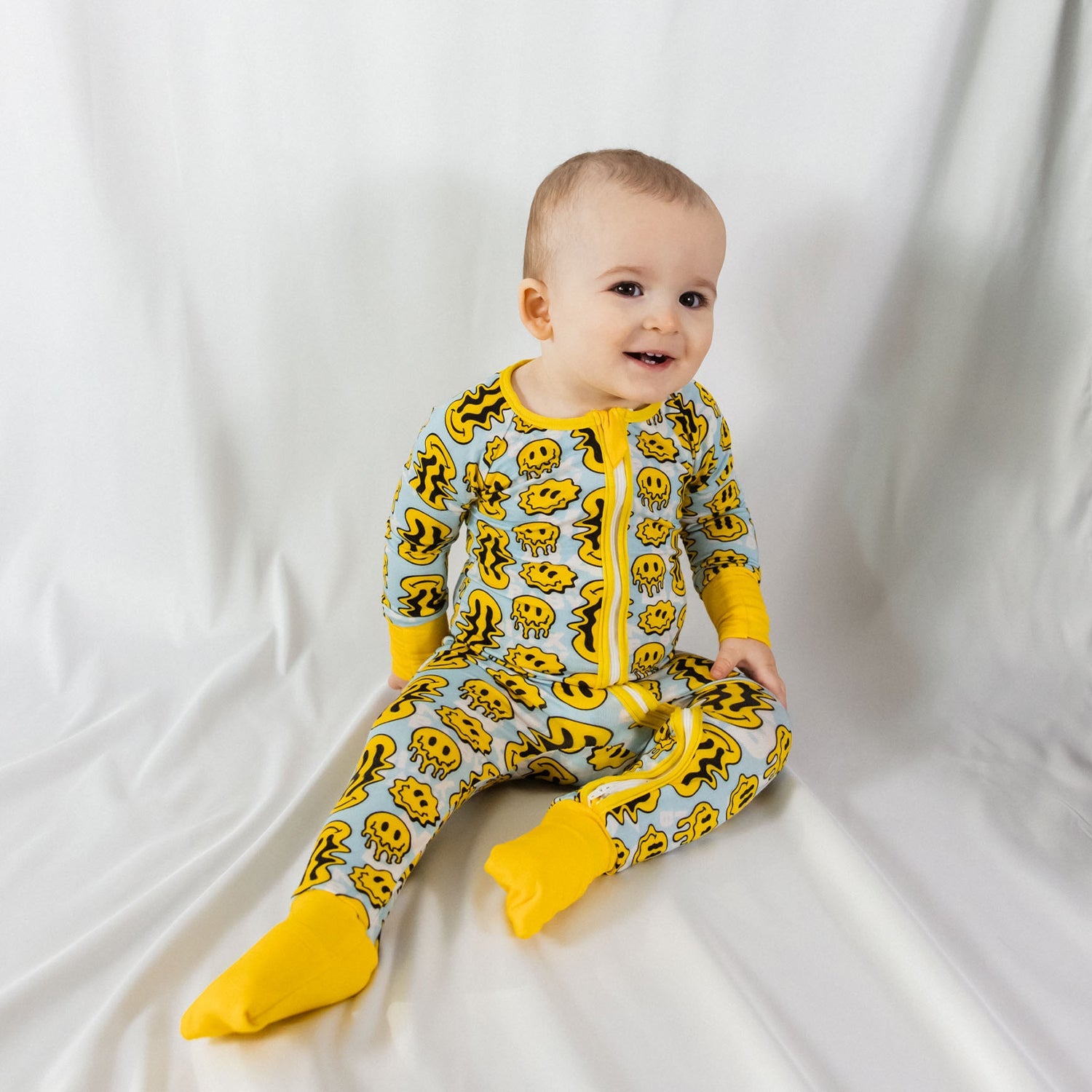 TRIPPY SMILES BLUE BAMBOO ZIPPY - Aaria Tees Aaria Tees
