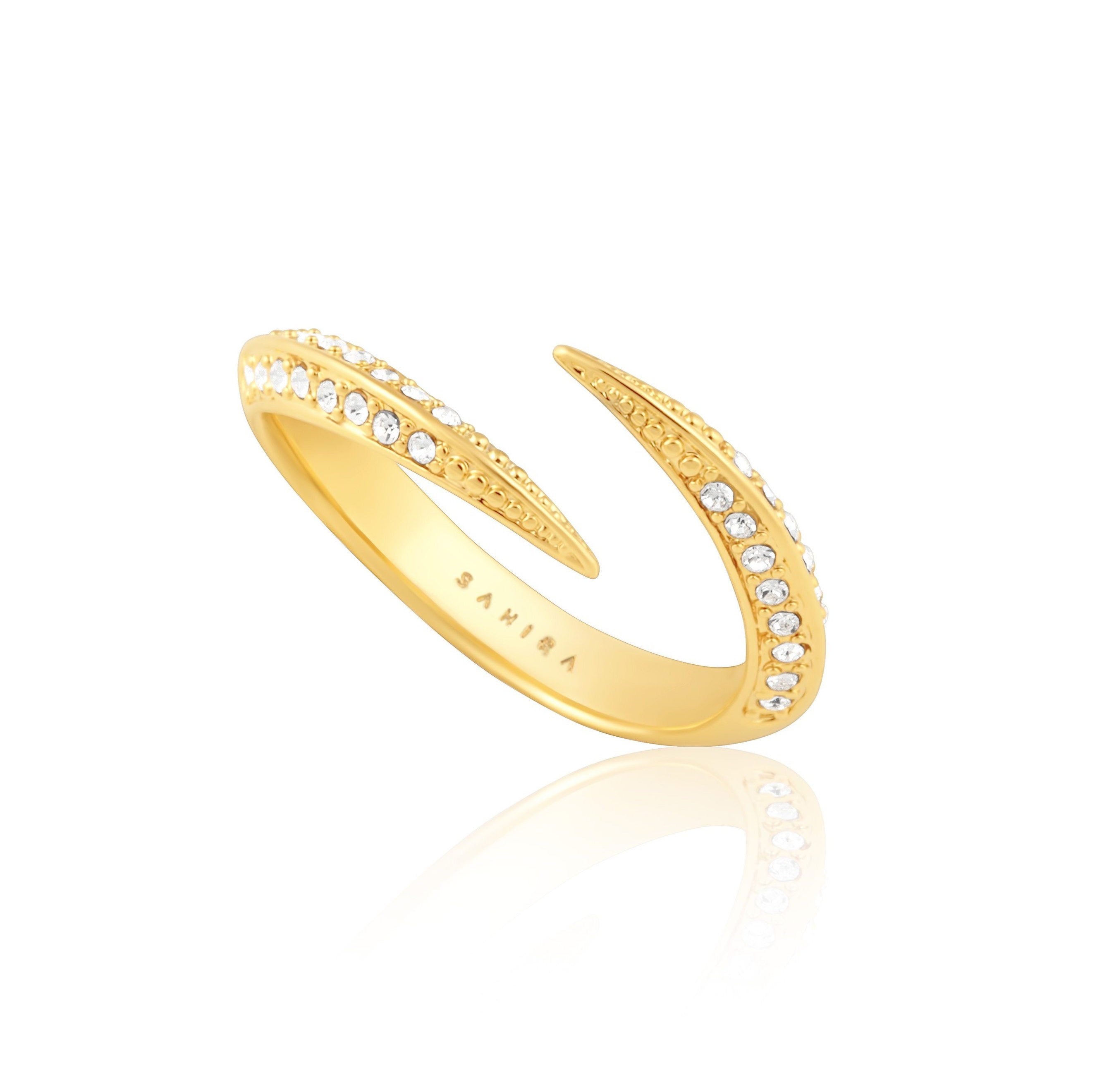  Aaria Tees