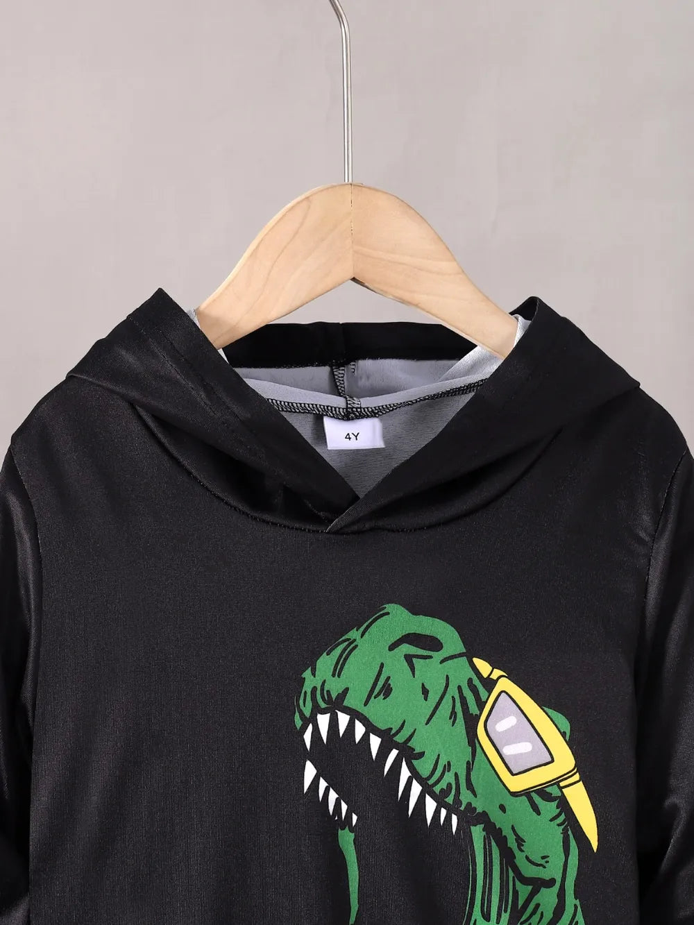 Aaria Tees