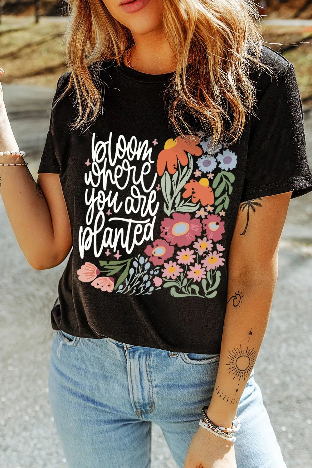  Aaria Tees