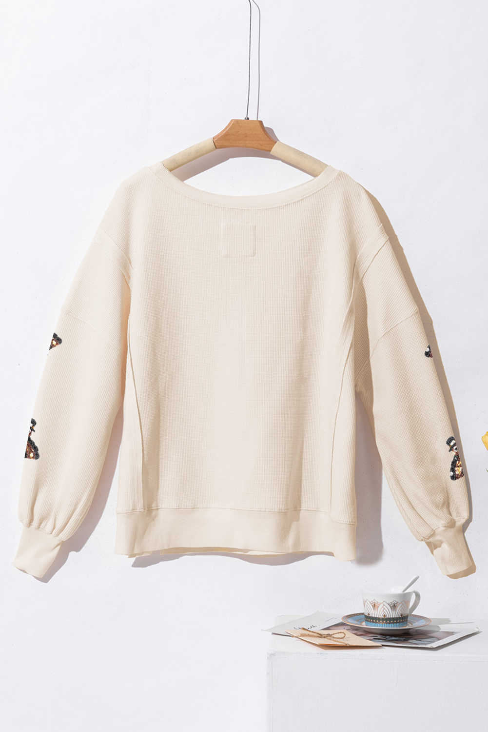  Aaria Tees