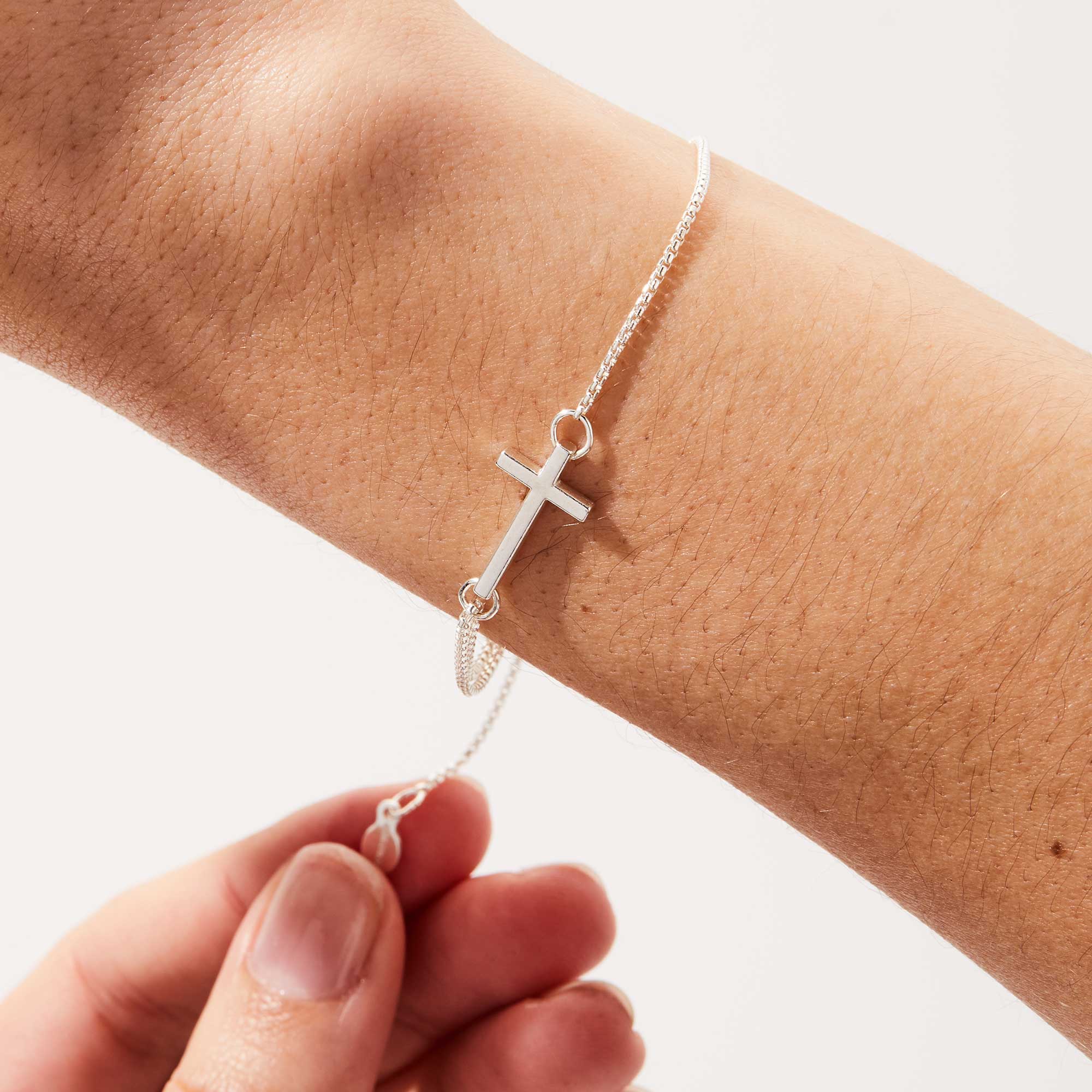 Pull Chain Cross Bracelet - Aaria Tees Aaria Tees