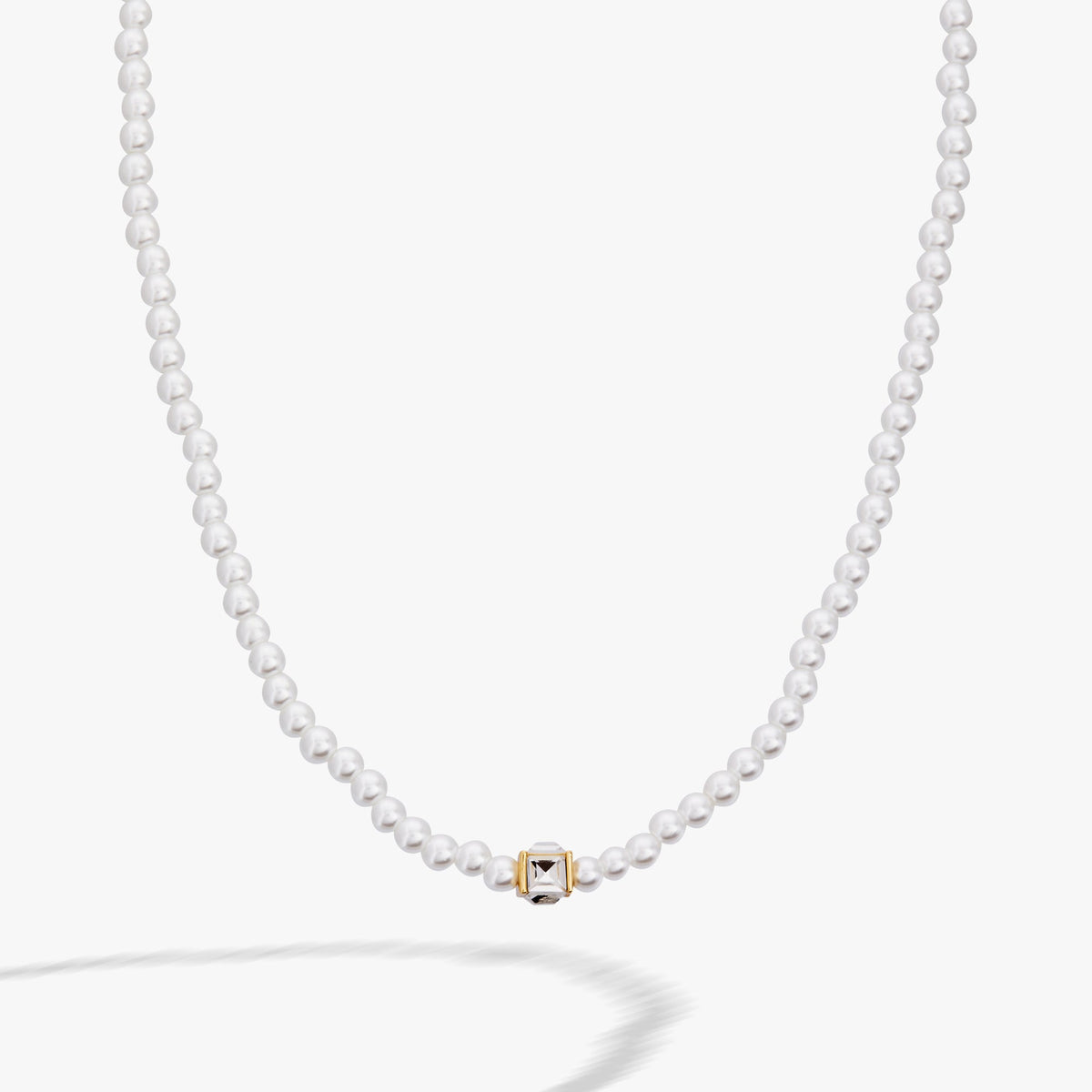 Crystal and Pearl Beaded Necklace - Aaria Tees
