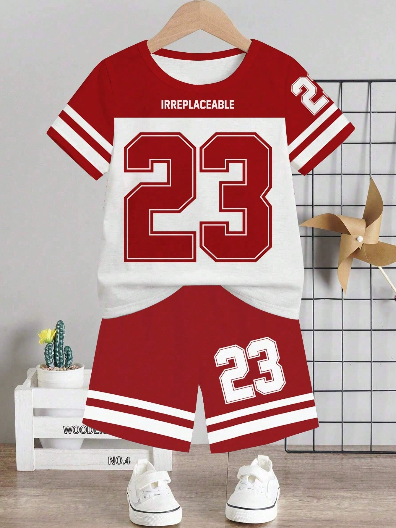 de719970-ce91-403b-b8af-27f43396d9db-Max Aaria Tees