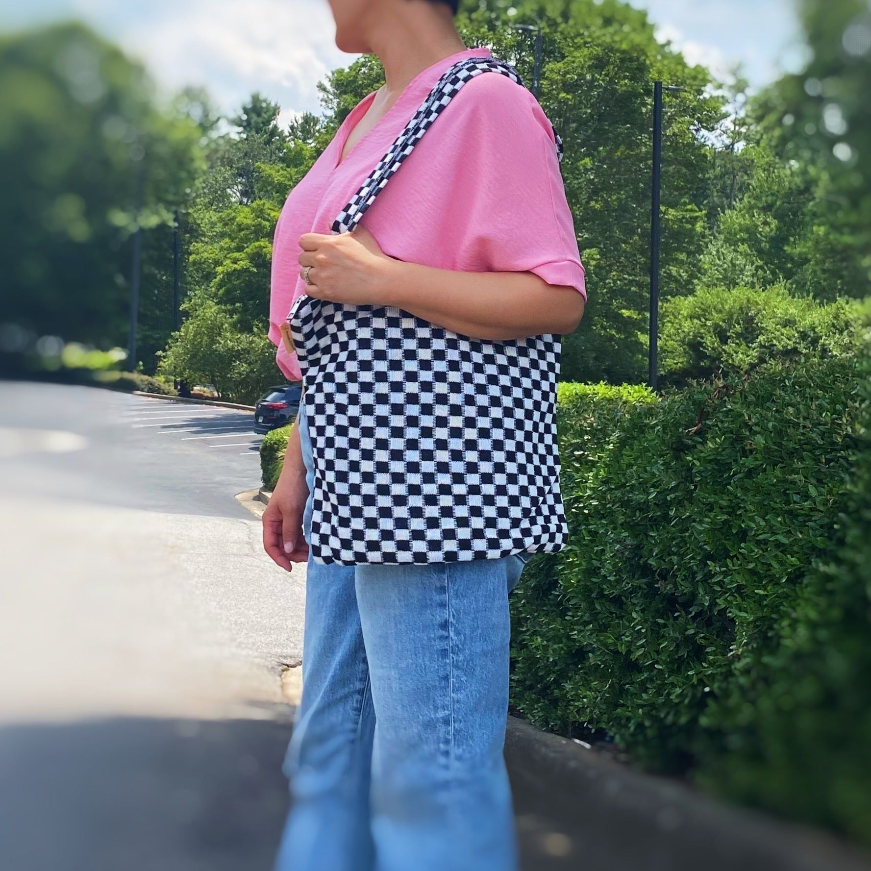 568029341 Aaria Tees