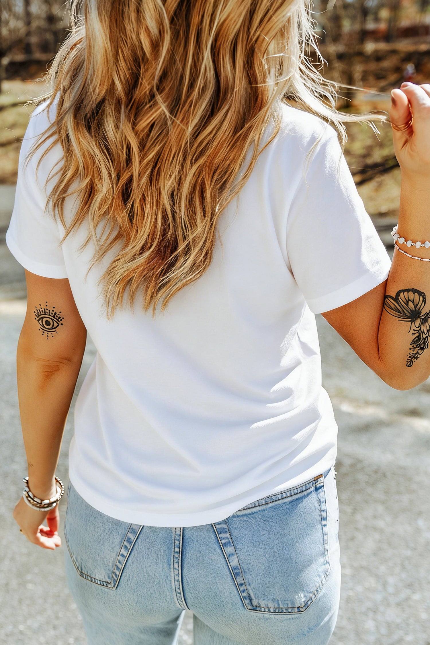  Aaria Tees