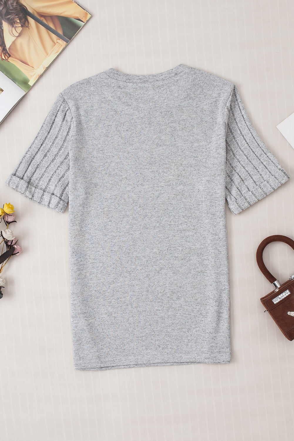  Aaria Tees