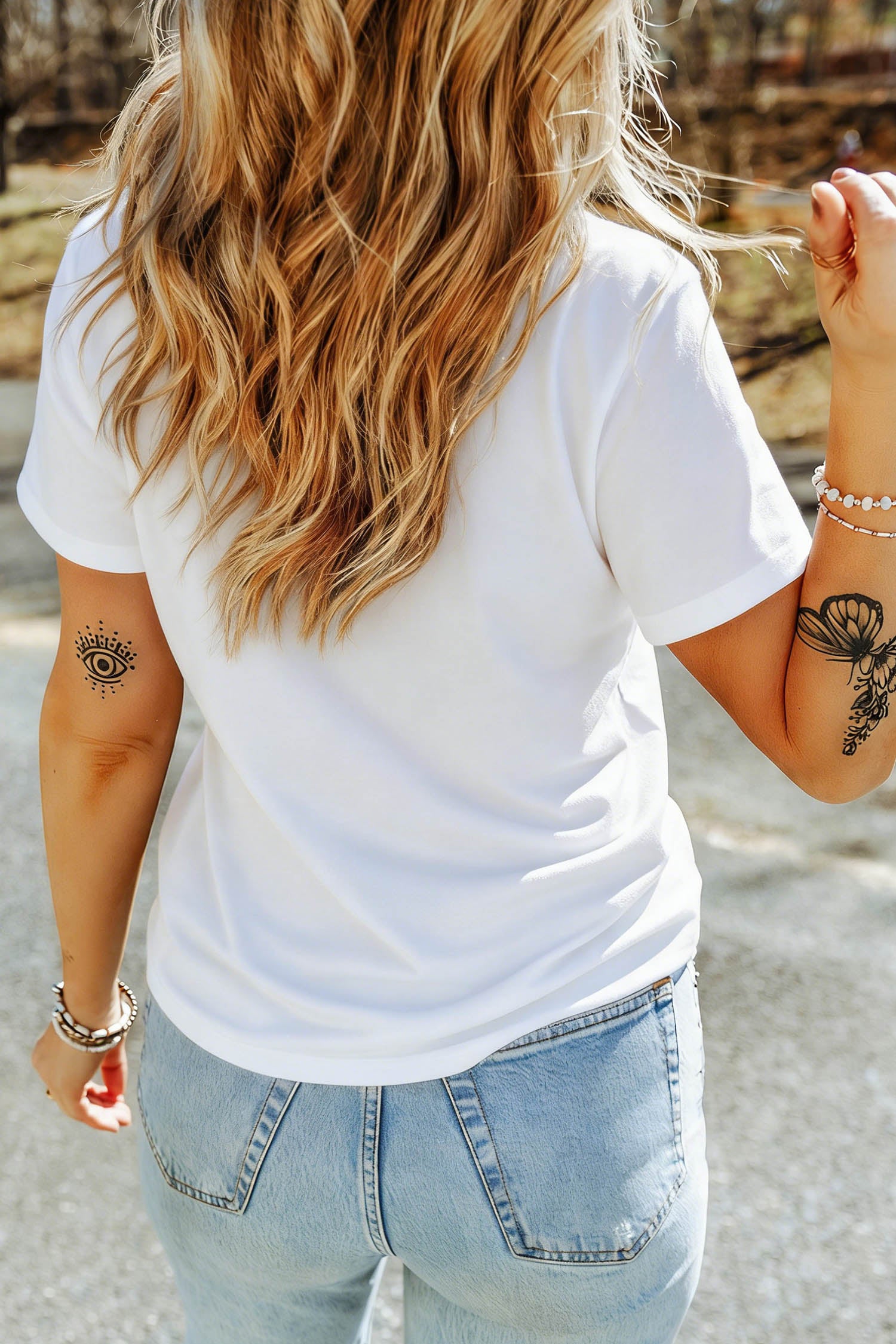  Aaria Tees