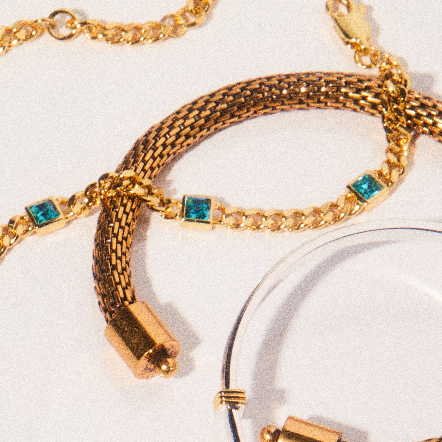 March Birthstone Aquamarine Curb Chain Bracelet - Aaria Tees Aaria Tees
