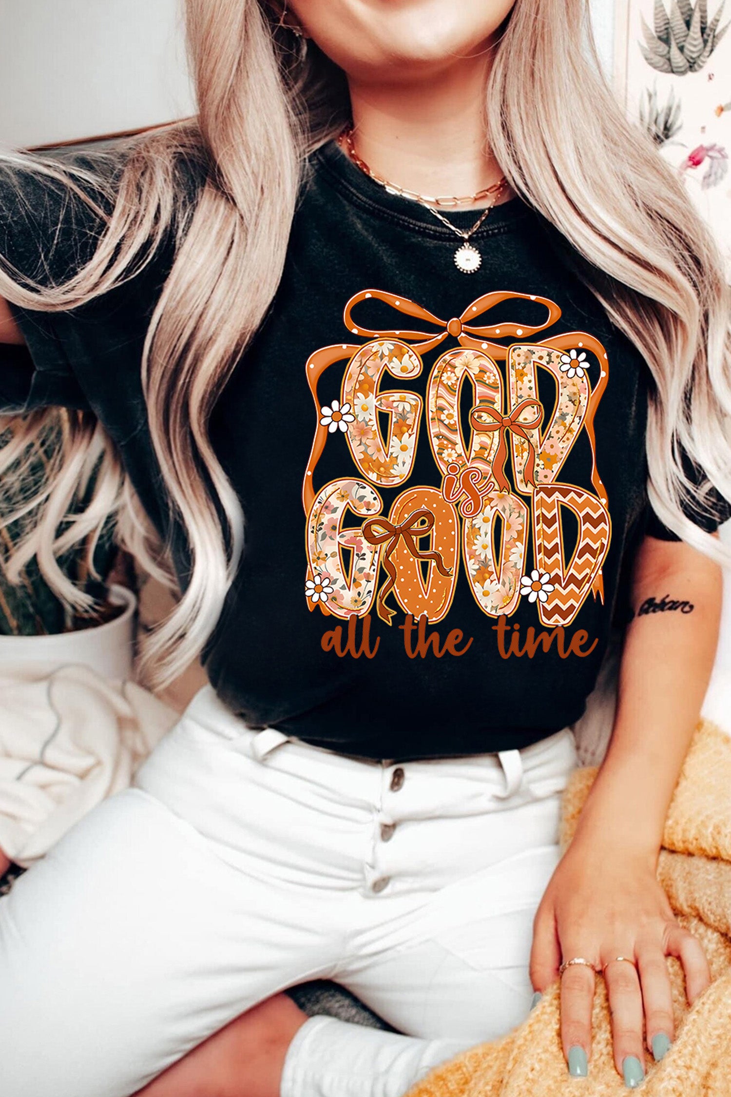  Aaria Tees
