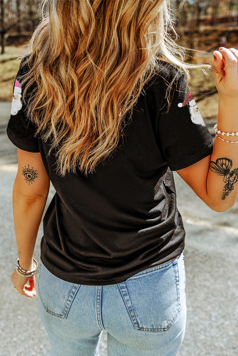  Aaria Tees