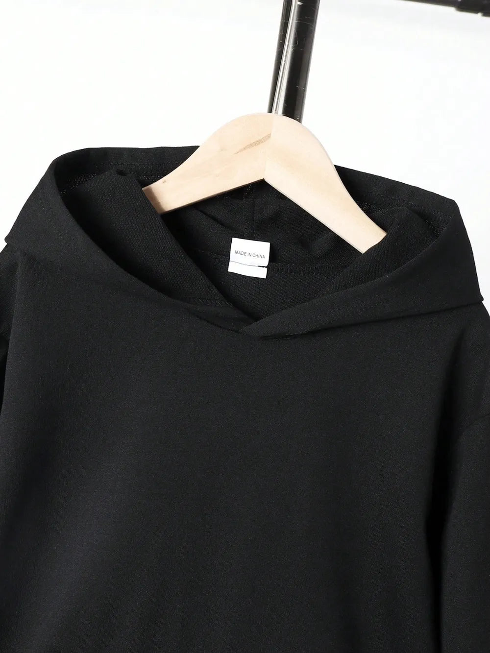  Aaria Tees
