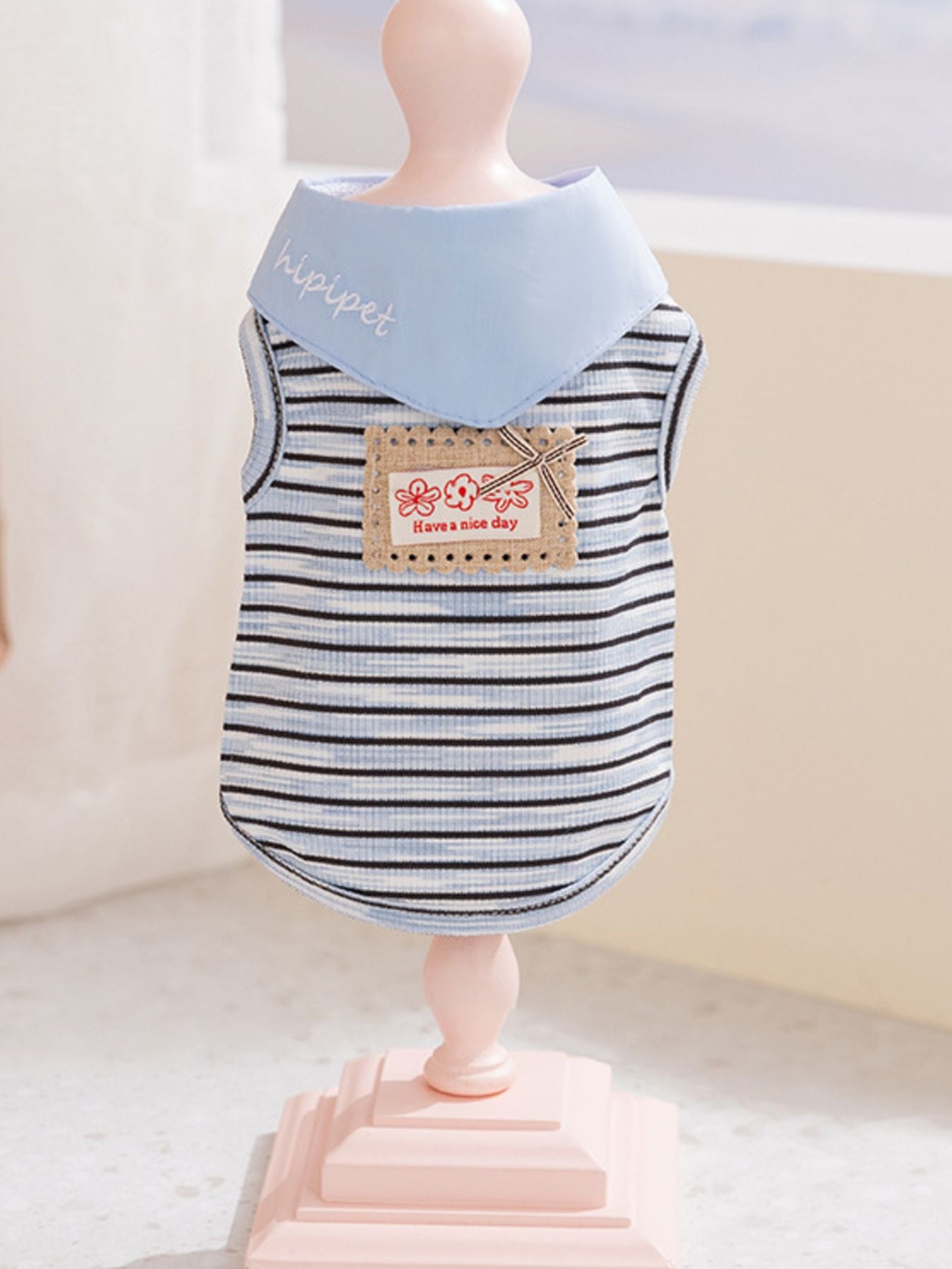 f71c7318-b732-41b6-b4f0-af2068626a64-Max Aaria Tees