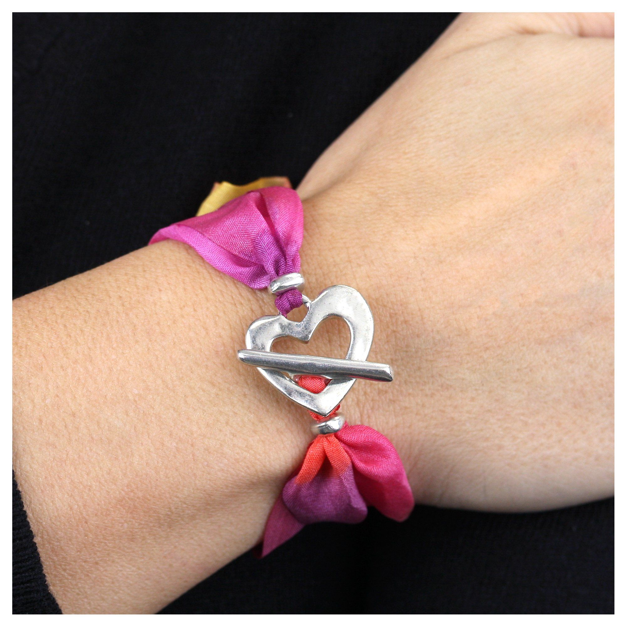 Heart Toggle Bracelet - Aaria Tees Aaria Tees