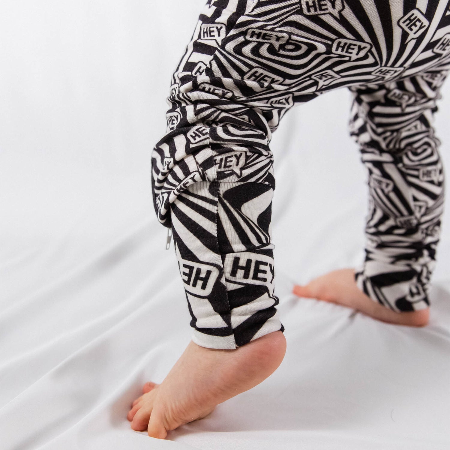 HEY! SENSORY PRINT BAMBOO ZIPPY - Aaria Tees Aaria Tees
