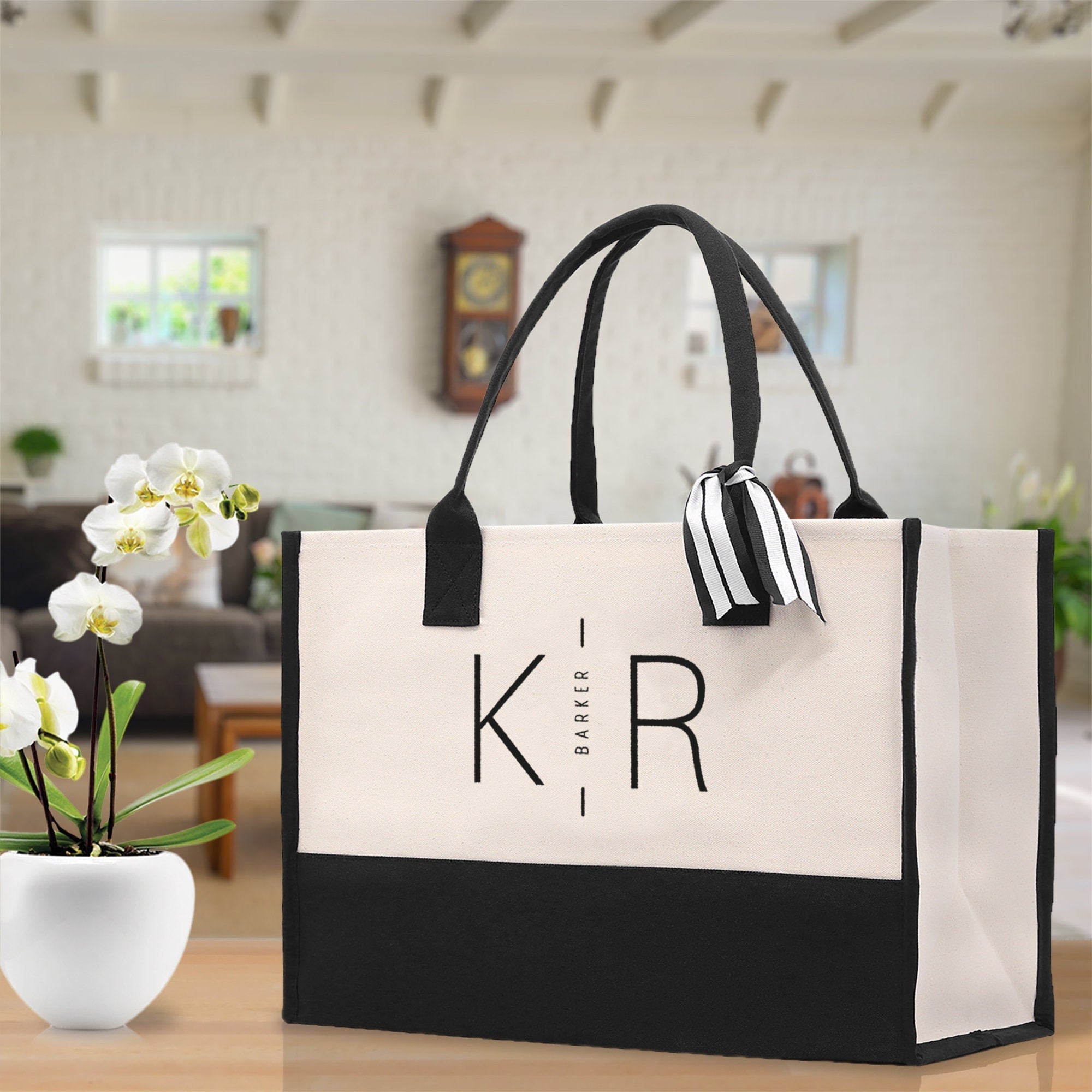 Initials and Last Name Customized Embroidered Tote Bag 100% Cotton Canvas Chic Personalized Tote Bag for Bridesmaid Anniversary Wedding Day - Aaria Tees Aaria Tees