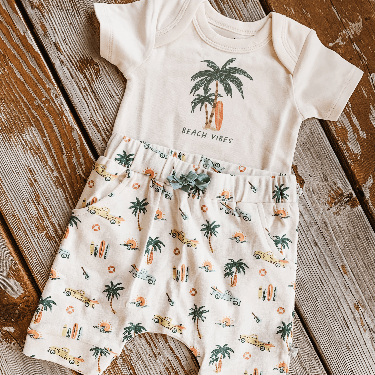 graphic bodysuit | beach vibes palms - Aaria Tees Aaria Tees