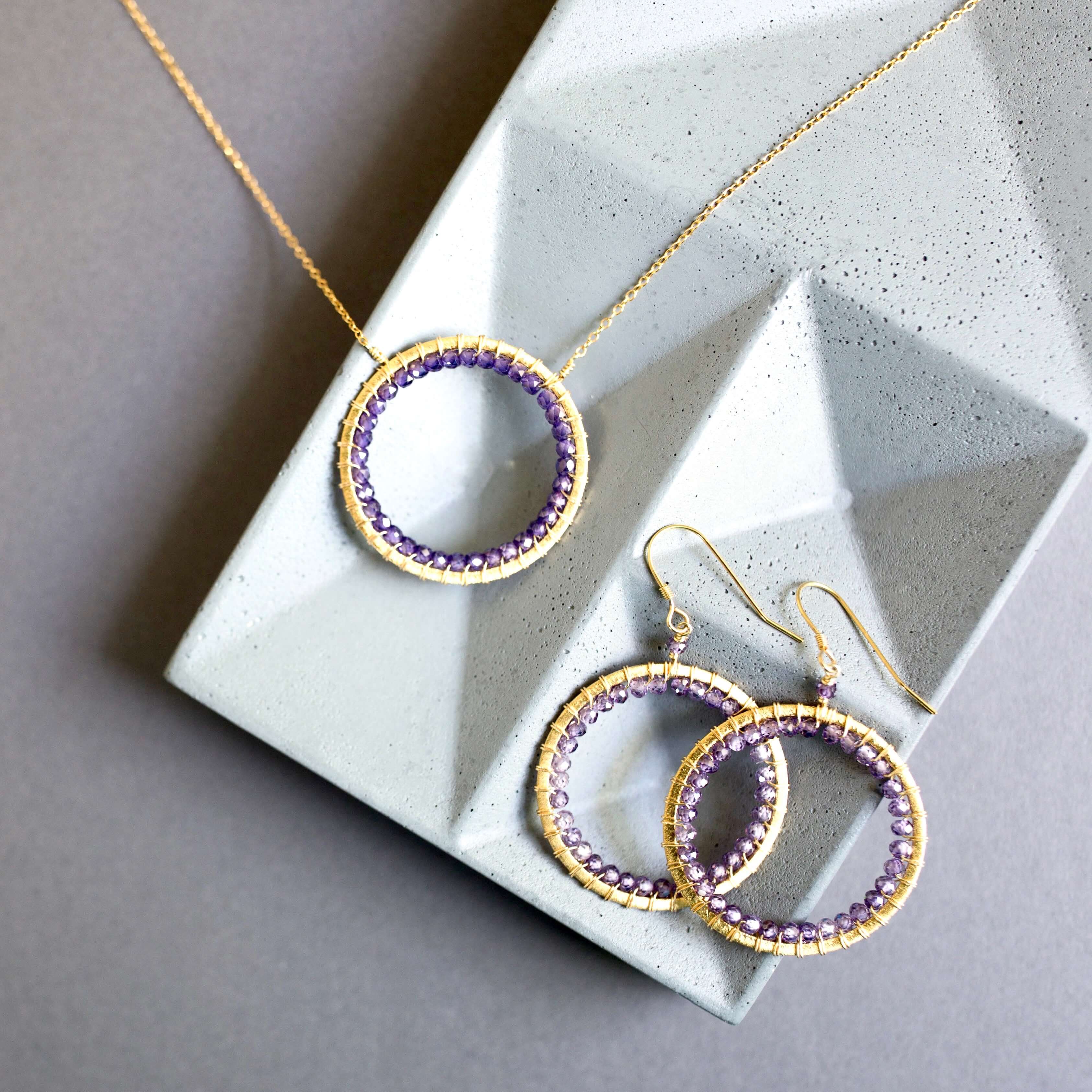  Aaria Tees