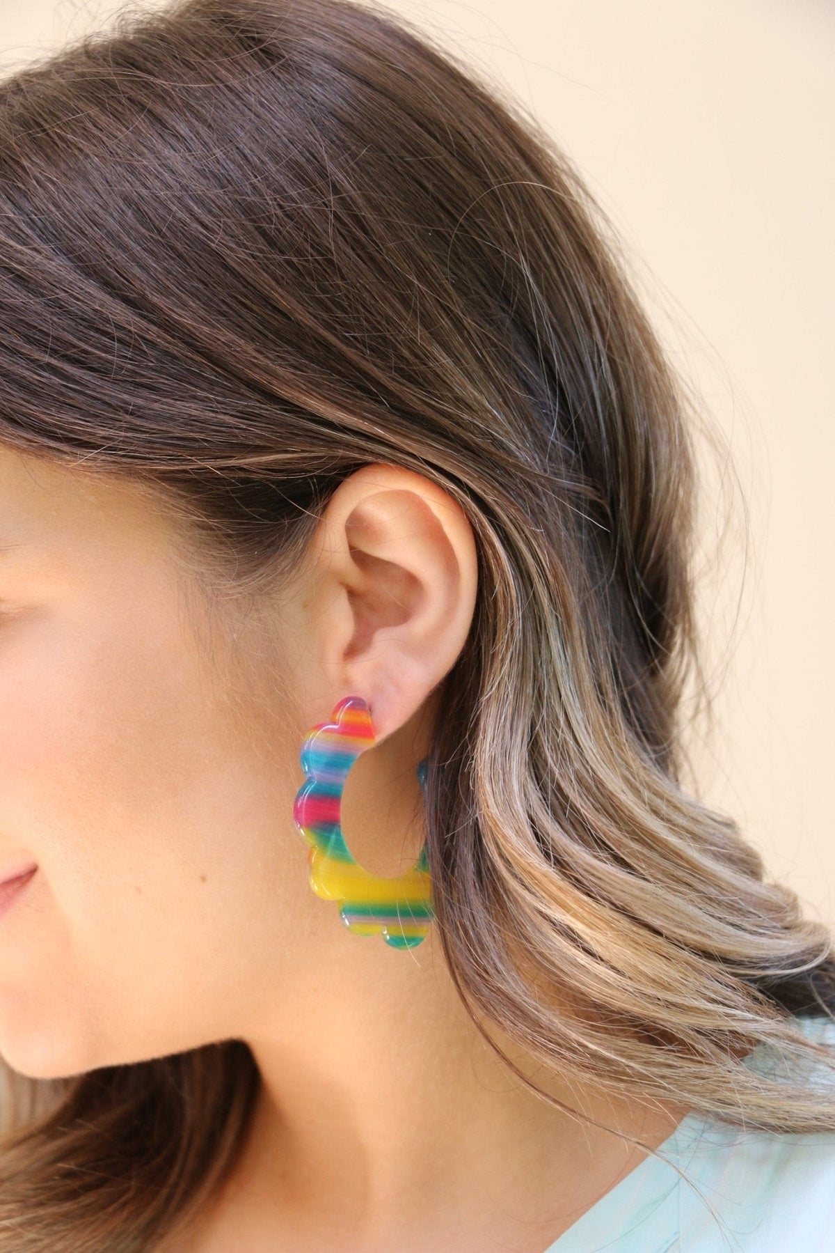 Margo Scallop Hoop Earrings - Fiesta - Aaria Tees