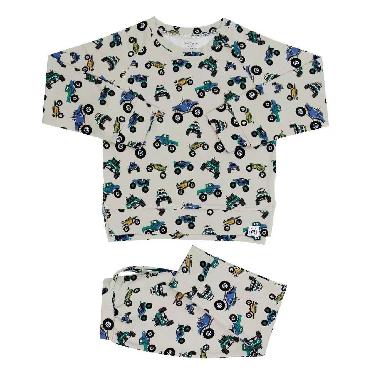  Aaria Tees
