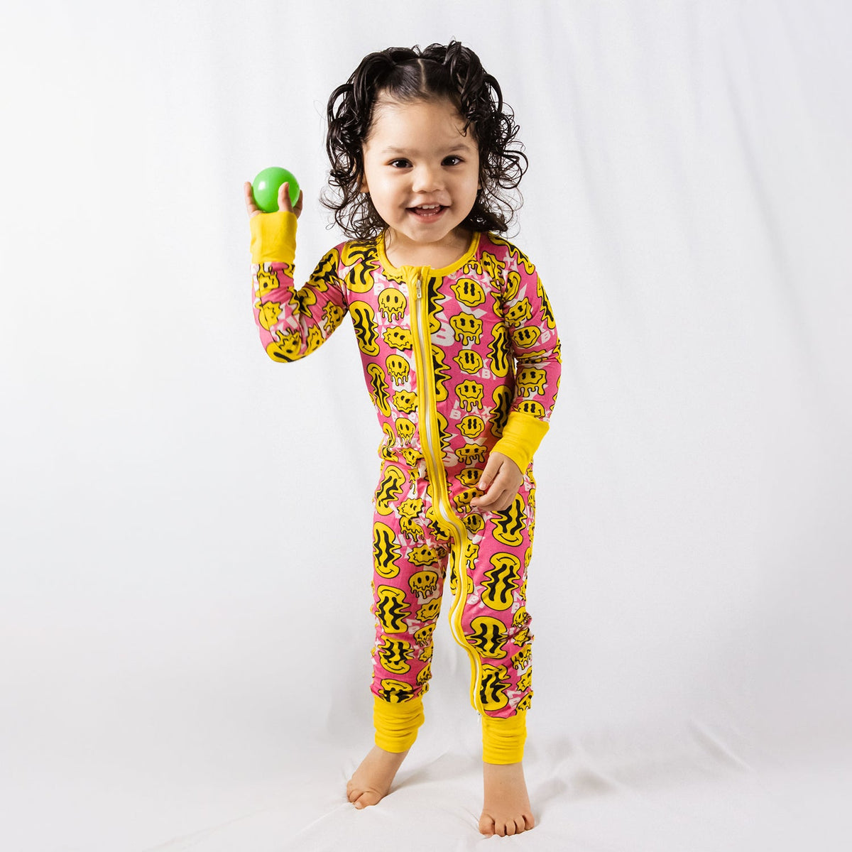 TRIPPY SMILES PINK BAMBOO ZIPPY - Aaria Tees