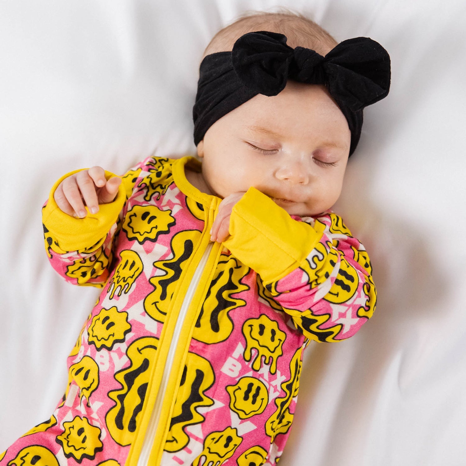 TRIPPY SMILES PINK BAMBOO ZIPPY - Aaria Tees Aaria Tees