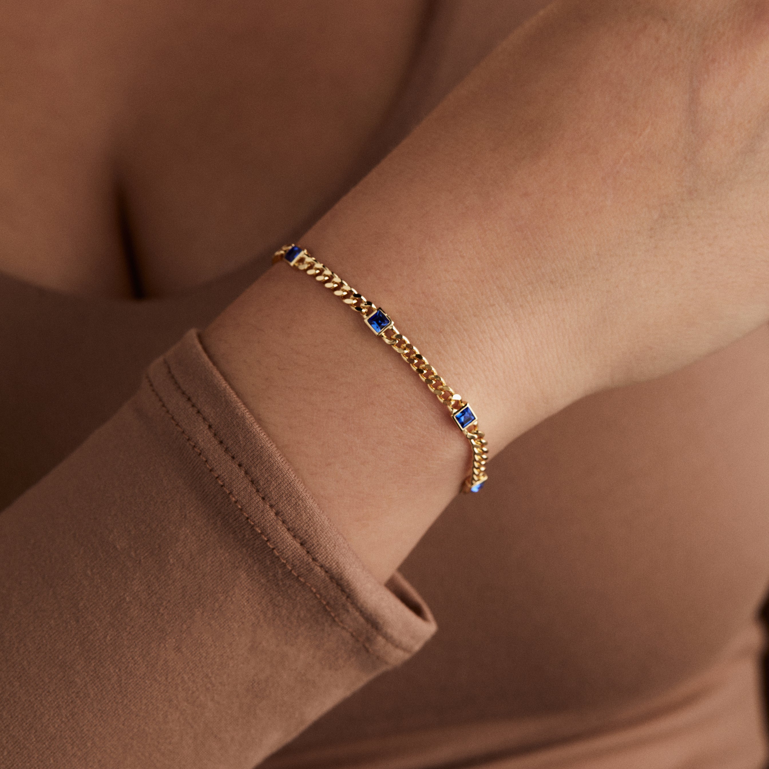 September Birthstone Sapphire Curb Chain Bracelet - Aaria Tees Aaria Tees