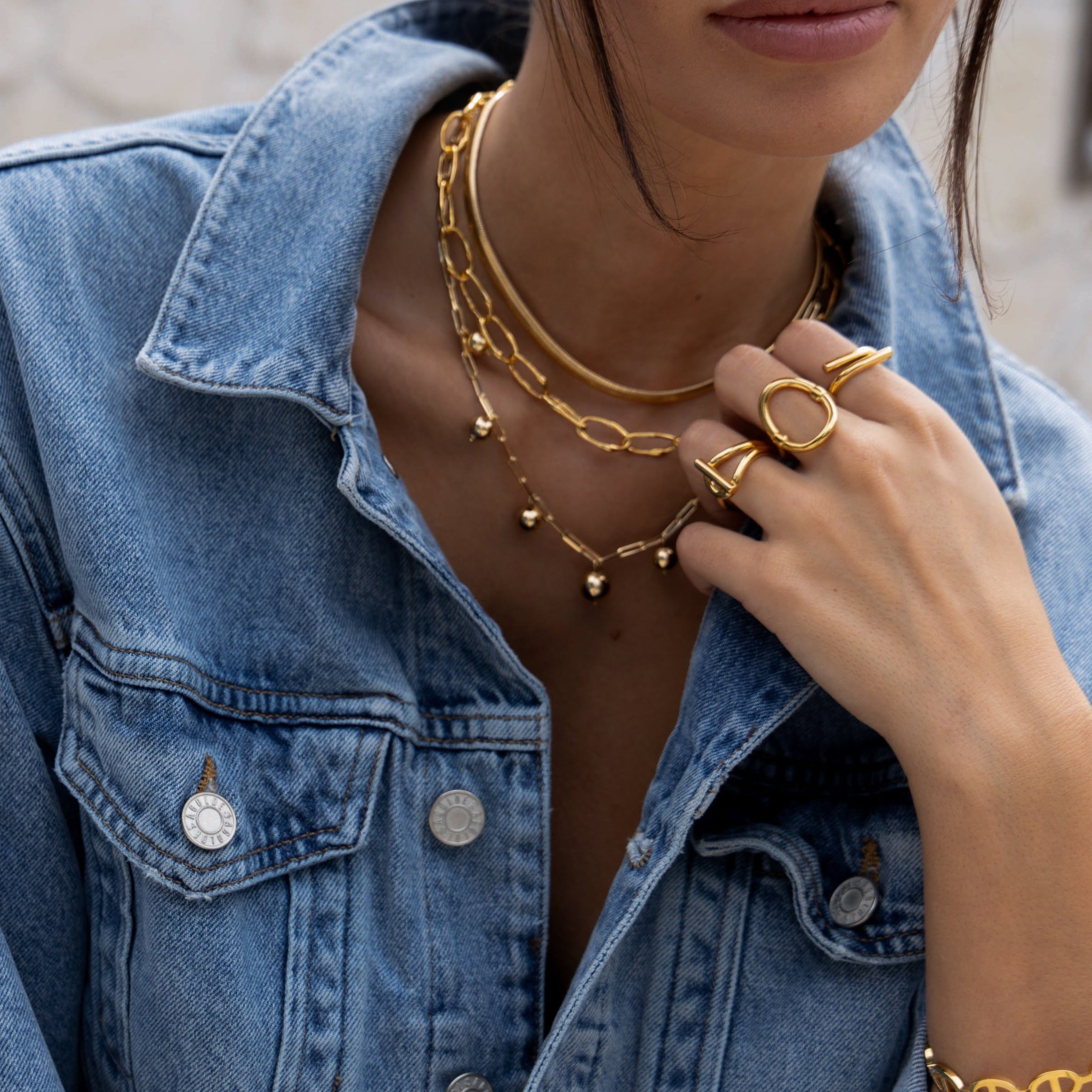  Aaria Tees