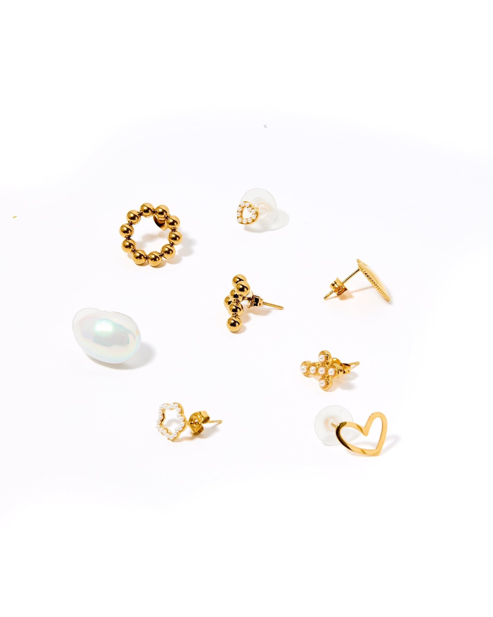 Wyatt Small Square Stud Earrings - Aaria Tees Aaria Tees