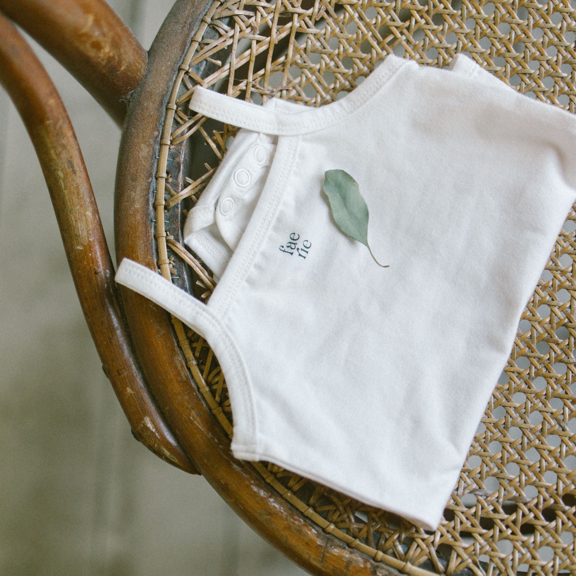White Sleeveless Pk - Aaria Tees Aaria Tees